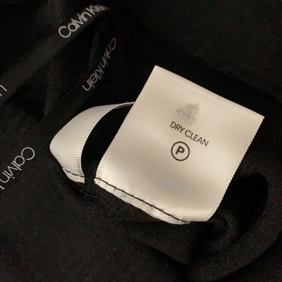 Calvin Klein textured slim fit pants - Picture 10 of 12